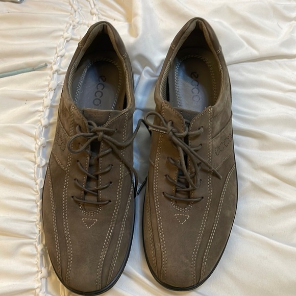 NWOB Ecco suede shoes - Picture 1 of 7